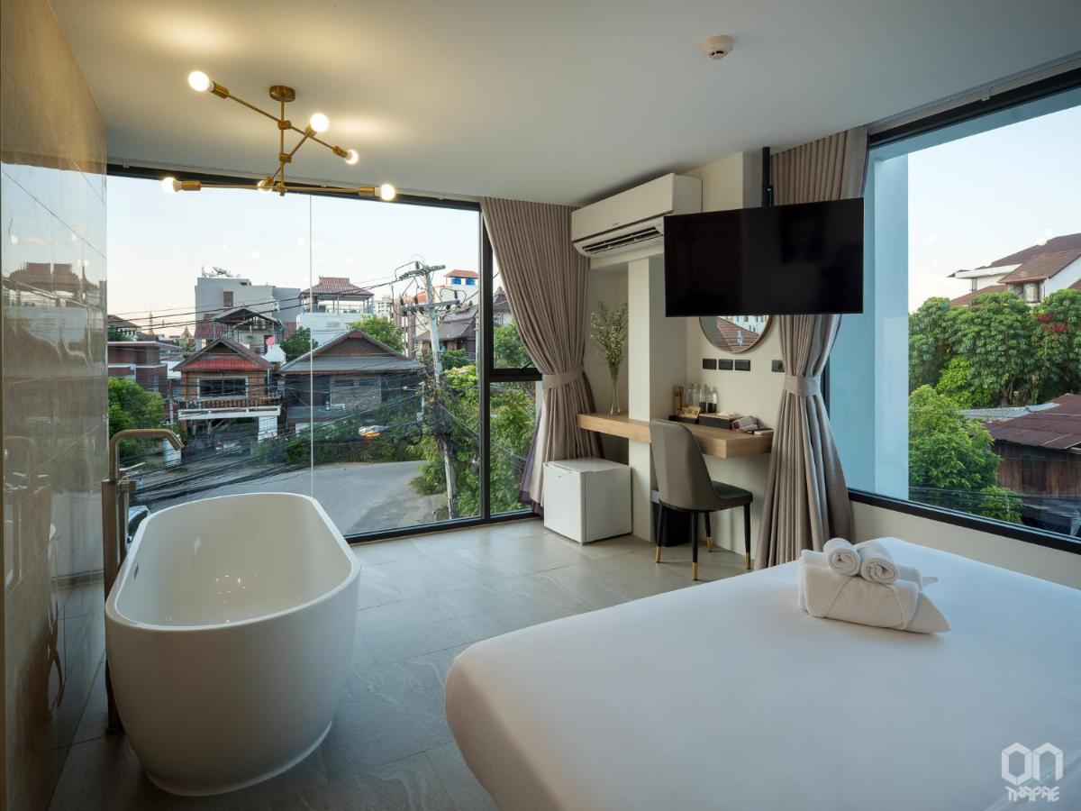 On Thapae Gate Chiangmai Hotell Chiang Mai Exteriör bild