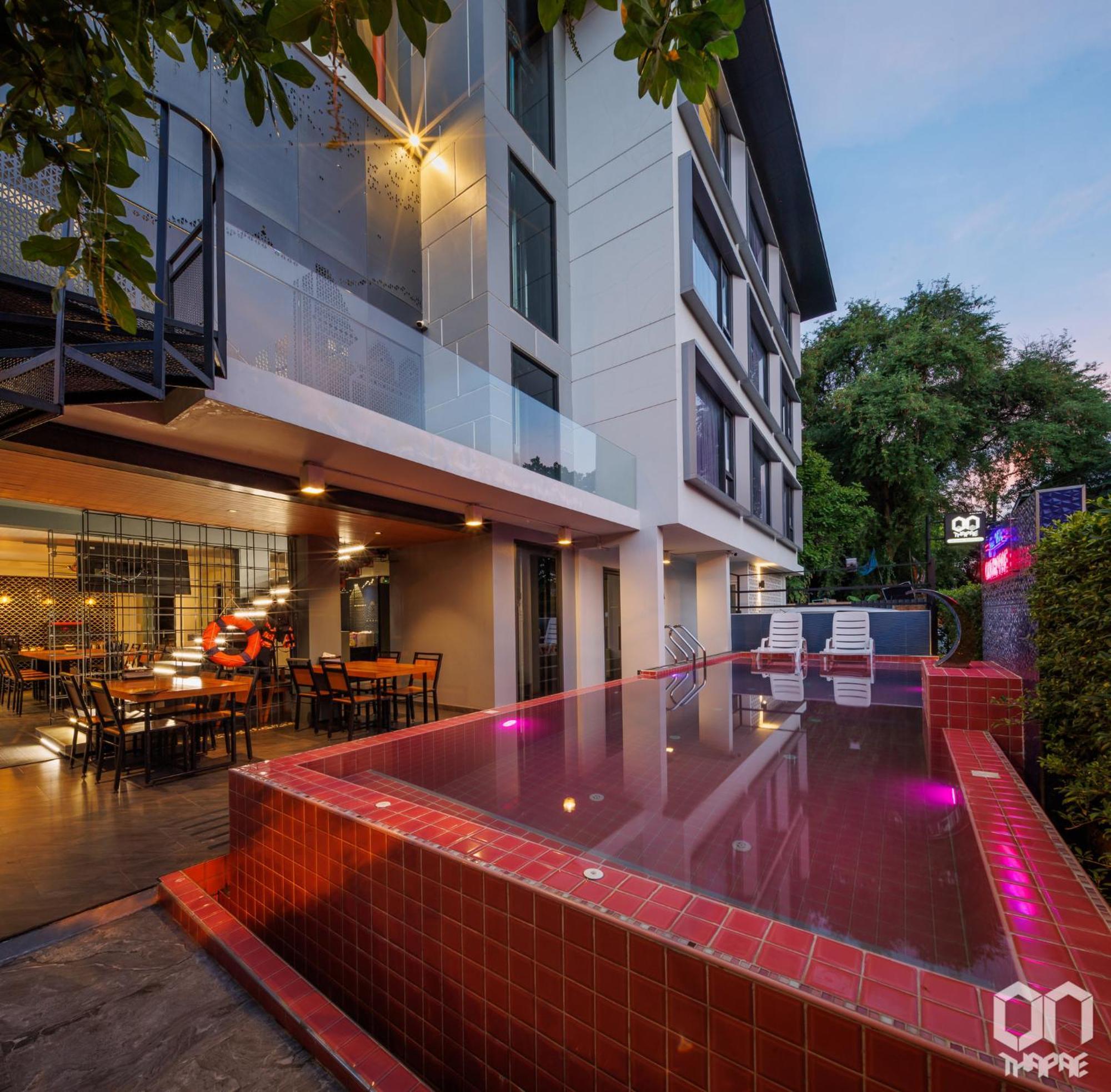 On Thapae Gate Chiangmai Hotell Chiang Mai Exteriör bild